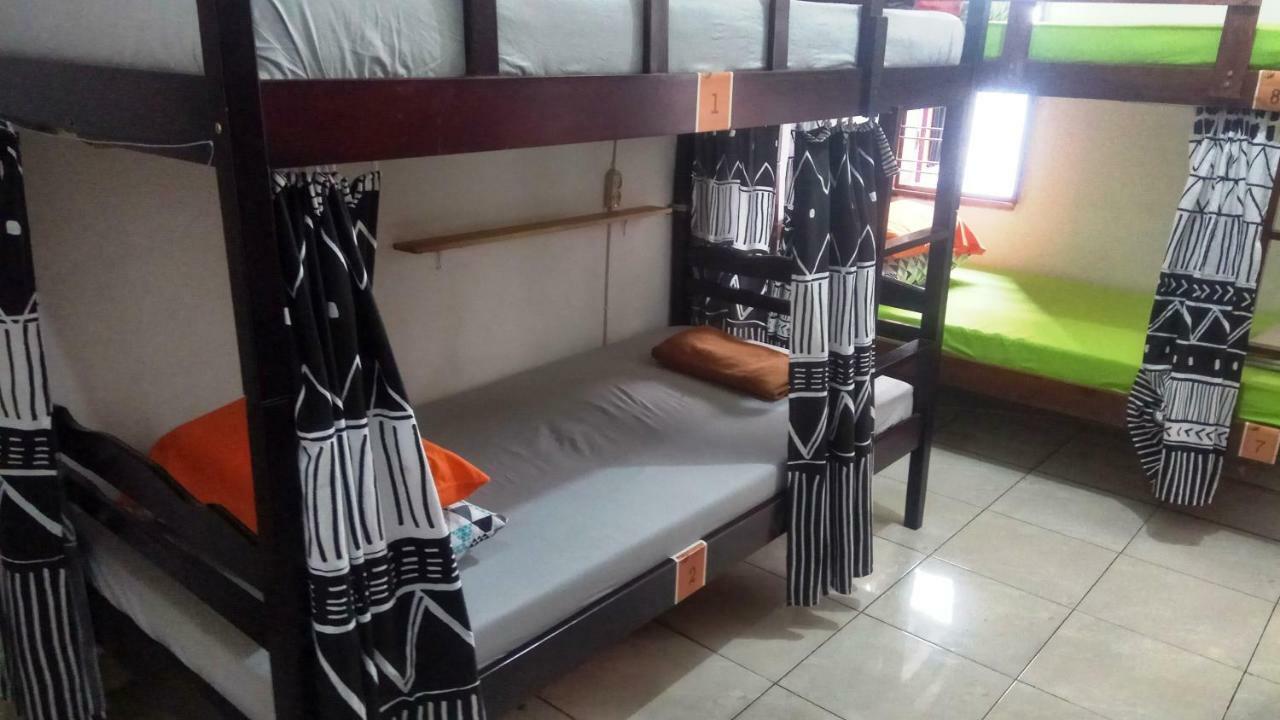 Pinisi Backpacker Vandrerhjem Bandung Eksteriør bilde